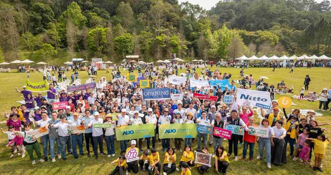 糖果派对致力永续平衡发展，，第14年入选DJSI世界指数成分股（DJSI World），，，在全球顶尖电子设备仪器组件产业展现卓越的永续竞争力，，获国际指数肯定